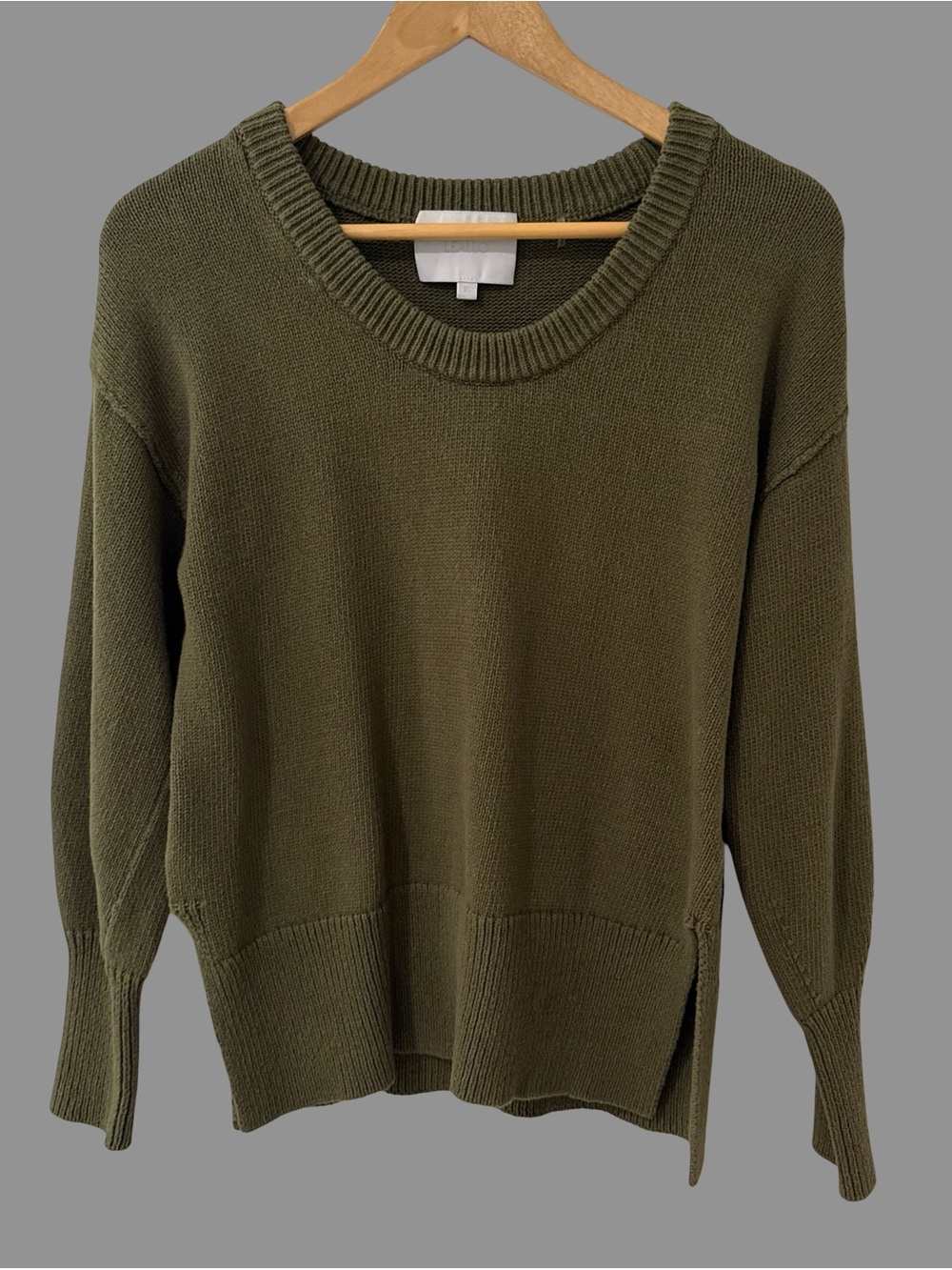 LEALLO Green Cotton V-Neck Long Sleeve Sweater XS ($238)